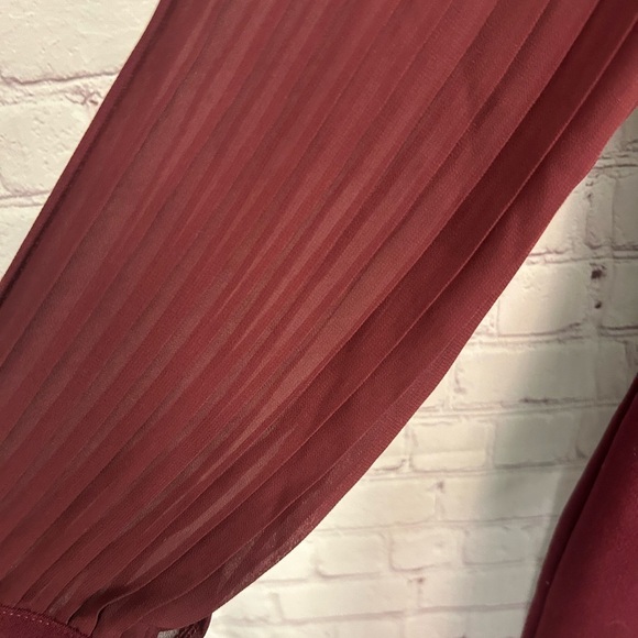 Ted Baker London Stunning maroon midi dress sheer sleeves pleated size "2" US 6 - Picture 5 of 14
